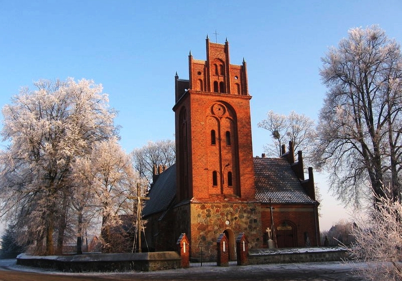 Plik:Kosciol rogiedle 1.jpg