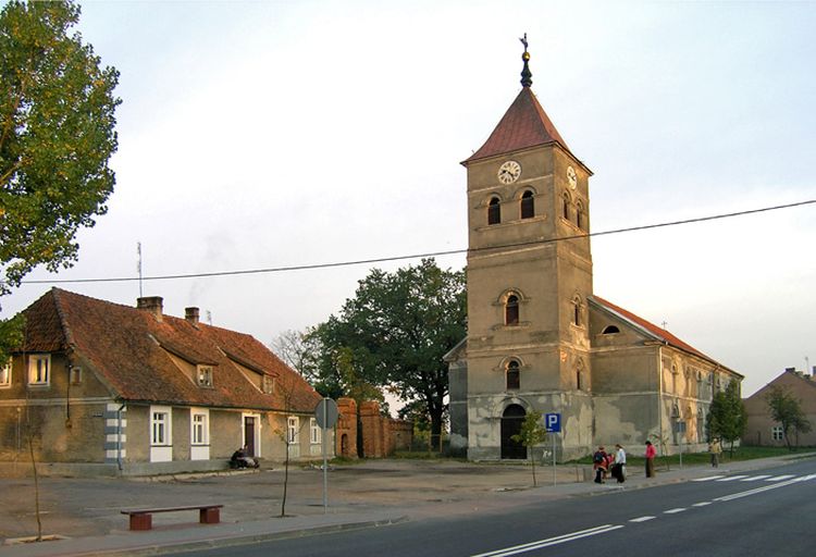 Plik:Kosciol ewangelicki wielbark 4.jpg