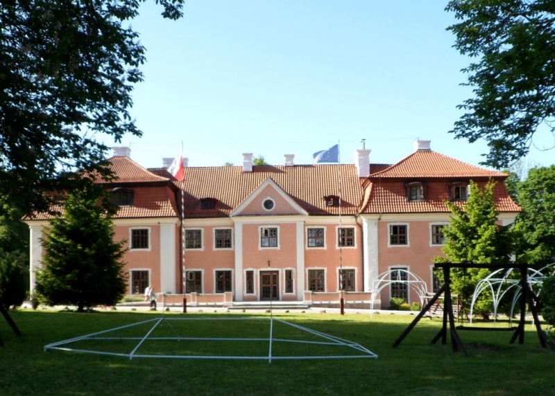 Plik:Palac grazymy 3.jpg