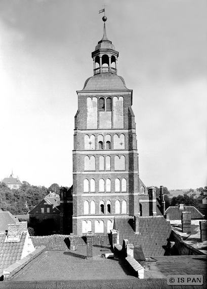 Plik:Kosciol anny barczewo 4.jpg