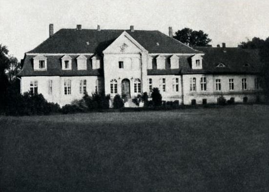 Plik:Palac mieduniszki 1.jpg