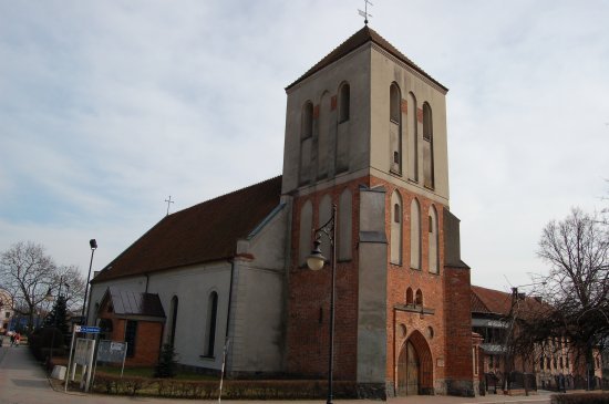 Plik:Kosciol savio ostroda 1.jpg
