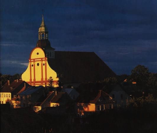 Plik:Kosciol maciej bisztynek 2.jpg