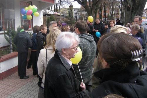 Plik:LiterackaOcalenie.jpg