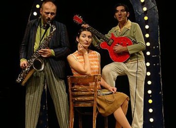 Plik:Kabaret Mumio.jpg
