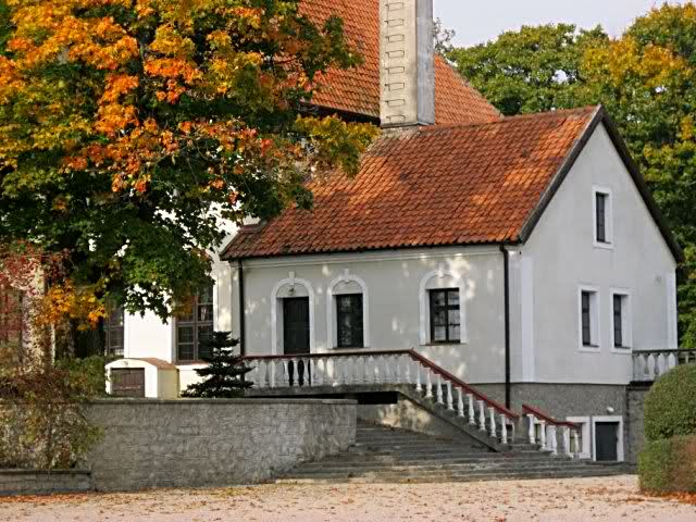 Plik:Palac tolko 2.jpg
