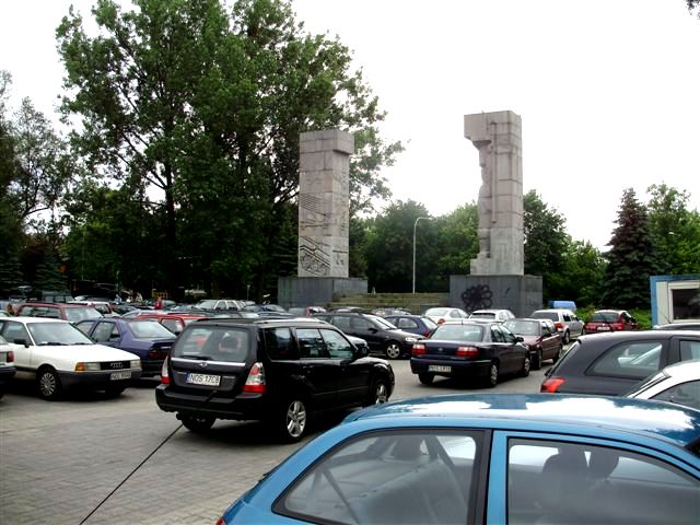 Plik:Pomnik wyzwolenia2.jpg