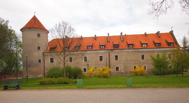 Plik:Zamek paslek 3.jpg