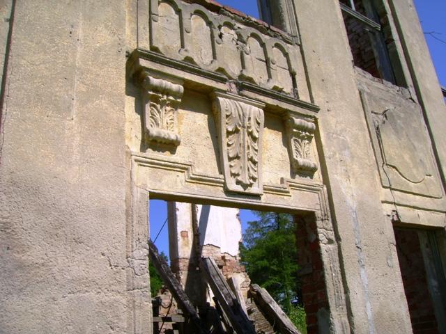 Plik:Palac masuny 2.jpg