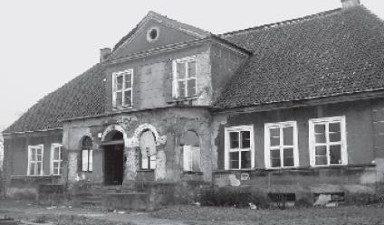 Plik:Dwor track 1a.jpg