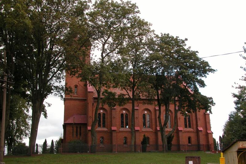 Plik:Kosciol klusy 1.jpg