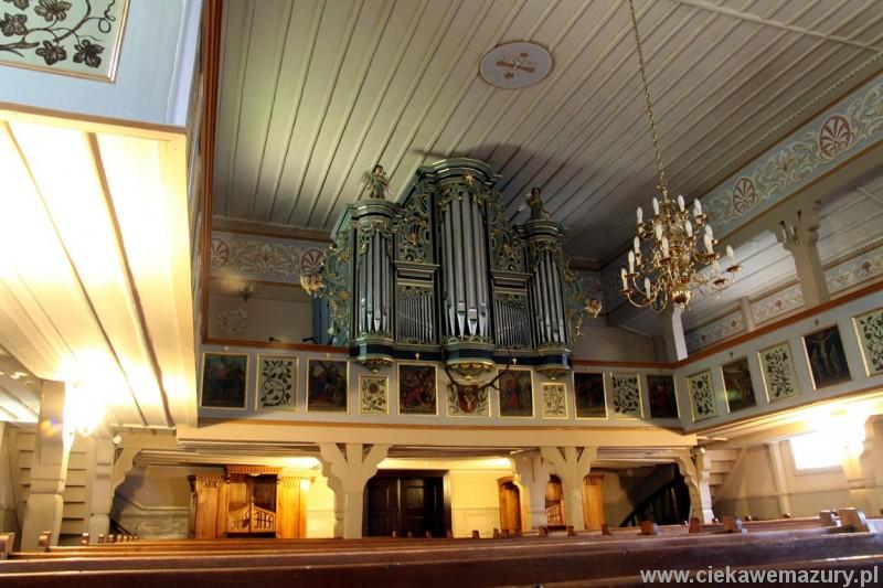 Plik:KosciolNMP wieliczki 4.jpg
