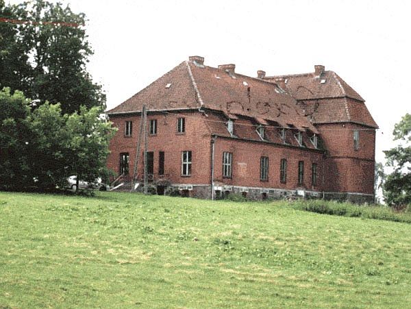 Plik:Dwor gublawki 1.jpg