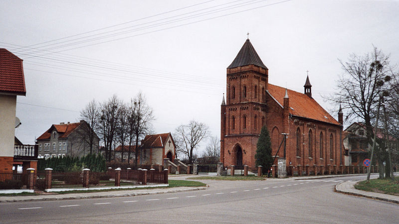 Plik:Kościół w Miłakowie.jpg