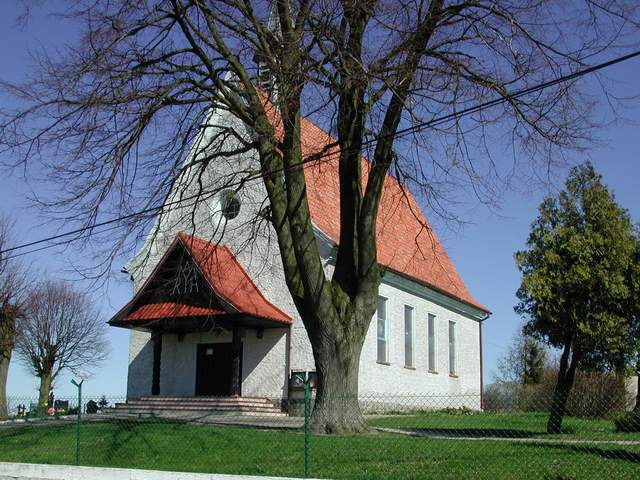 Plik:Kościół w Goryniu.jpg