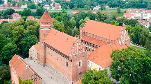 Plik:Olsztyn. Zamek Kapituły Warmińskiej.jpg