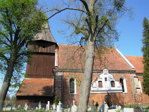 Plik:Kościół pw. Nawiedzenia Najświętszej Maryi Panny w Błudowie.jpg
