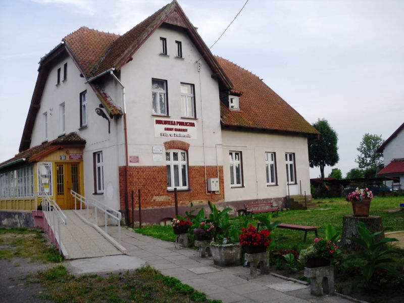 Plik:Siedziba Biblioteki Publicznej Gminy Markusy.jpg