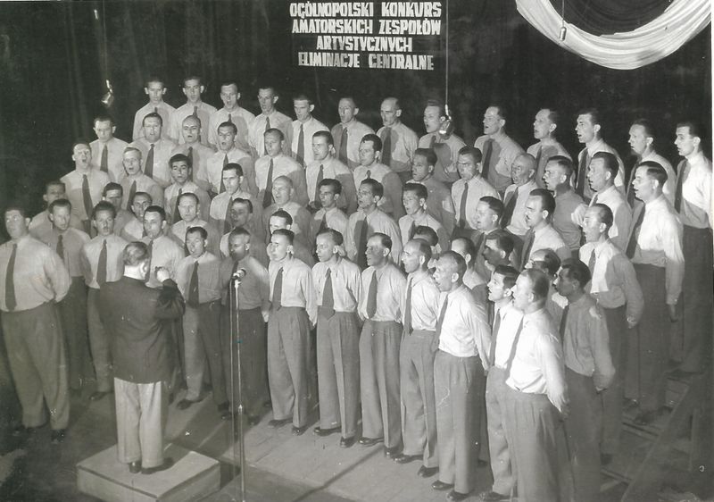 Plik:Chór Harmonia w Olsztynie.jpg