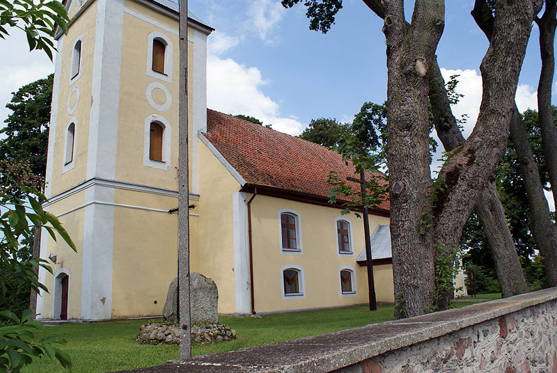 Plik:Kosciol kolbe trelkowo 1a.jpg