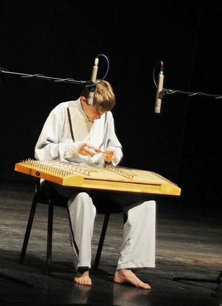 Plik:KonkursCymbalist.2011.3.jpg