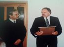 Andrzej Cieślak z senatorem Stanisławem Józefem Majdańskim, Wożuczyn, woj. lubelskie, 1998 r.