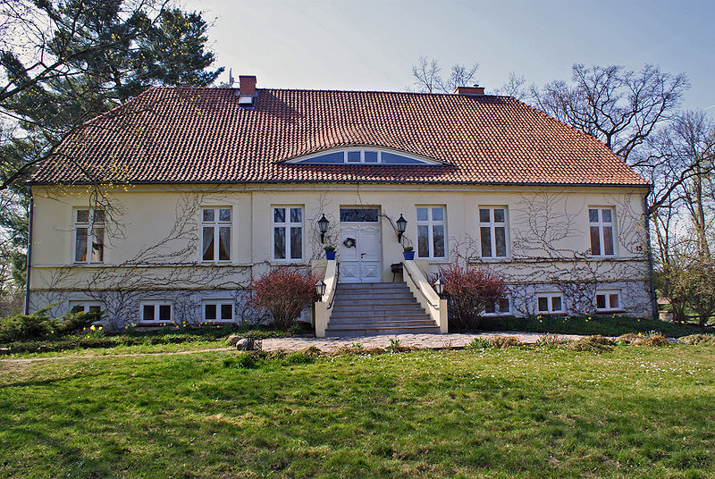Plik:Dwor jedrychowo 1a.jpg
