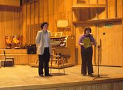 Ogłoszenie wyników III grupy, od lewej: Iwona Pietkiewicz i prof. Elżbieta Karolak /przewodnicząca/, Olsztyn 21-22.03.2009 Źródło: archiwum Iwony Pietkiewicz