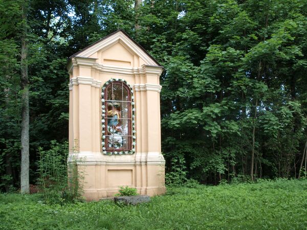Kapliczka w Stoczku Klasztornym - Immaculata. Fot. Stanisław Kuprjaniuk