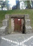 Wejście do schronu pod parkingiem od strony ul. Ratuszowej.Źródło: Archiwum Andrzeja Cieślaka