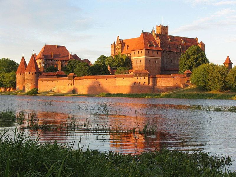 Plik:Zamek malbork.jpg