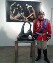 Andrzej Cieślak na wystawie rzeźby Tomasza Wawryczuka, Galeria Rynek, 18 grudnia 2015 r.