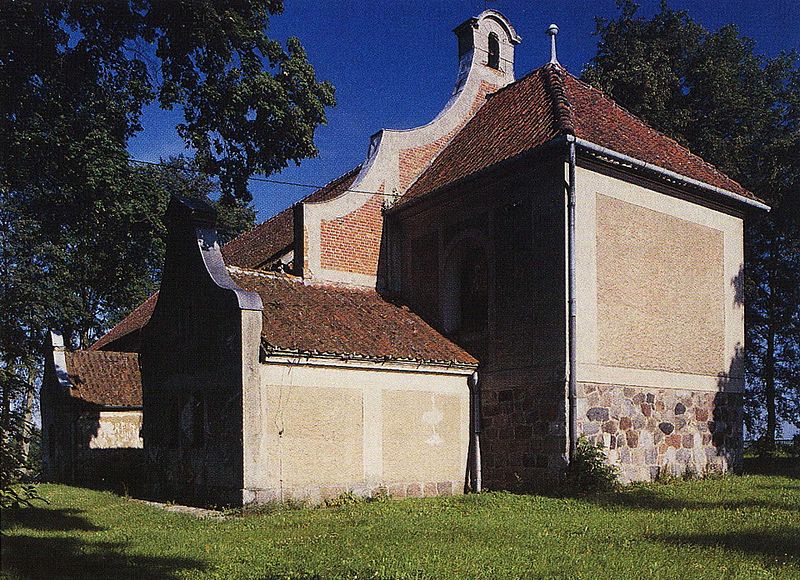 Plik:Kosciol marcin jesionowo 2.jpg