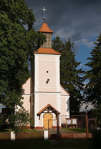 Plik:Kosciol matka wilamowo 2a.jpg