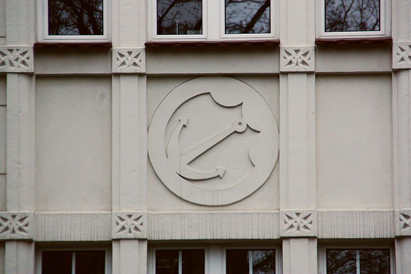 Plik:Dom pod kotwicami olsztyn 4.jpg