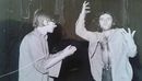 Andrzej Cieślak z Zygmuntem Barczakiem-Skoczylasem (z lewej) w dramacie "Hiob" Karola Wojtyły z 1940 r. we własnej reżyserii, Scena Eksperymentu ZDK DOZAMET, Nowa Sól, 1972 r.