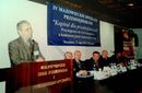 Andrzej Cieślak prowadzi wykład na temat jakości, Warszawa 2003 r.