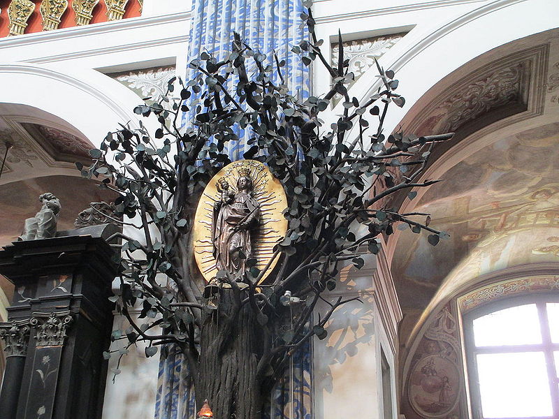 Plik:Sw lipka statua.JPG