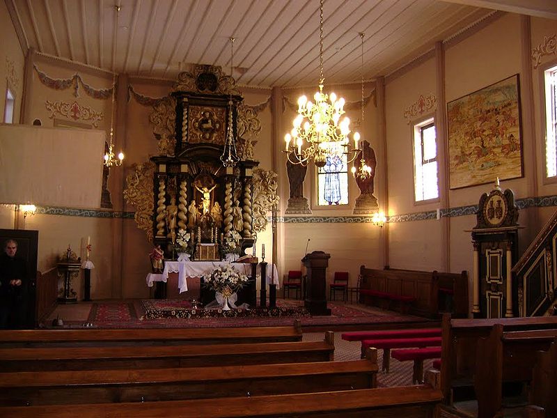 Plik:KosciolNMP wieliczki 3.jpg