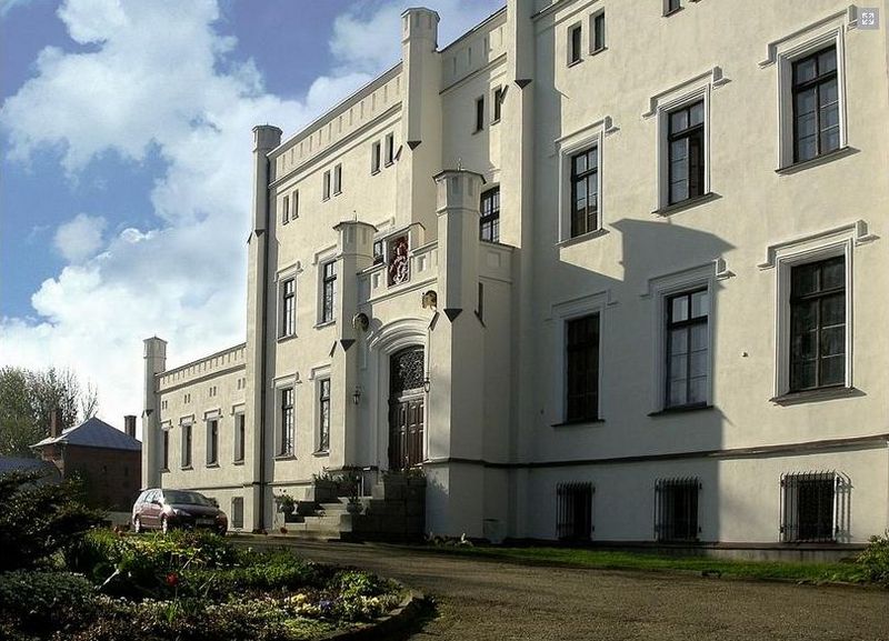 Plik:Palac baloszyce 3.jpg