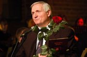 Podczas wręczania Nagrody Specjalnej Prezydenta Miasta Elbląga. Fot. Paweł Serocki. Źródło: http://www.portel.pl/