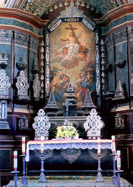 Plik:Oltarz kaplica frombork.jpg