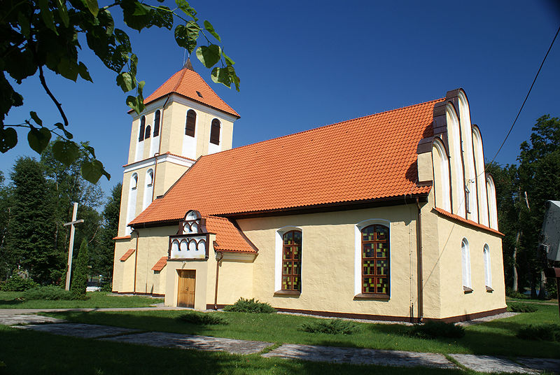 Plik:Kosciol rydzewo 3a.jpg