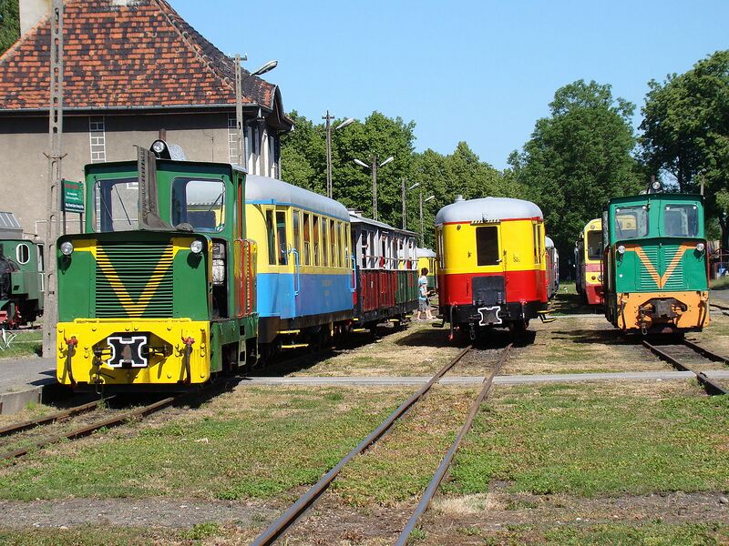 Plik:Widok na peron.jpg