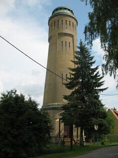 Komunalna wieża ciśnień w Sępopolu). Fot. Adam Płoski