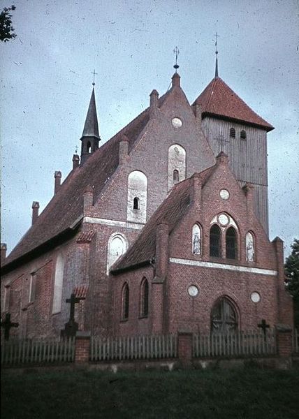 Plik:Kosciol szalmia 1.jpg