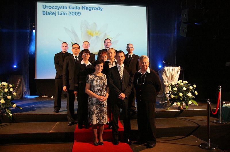 Plik:Bialalilia2009.jpg