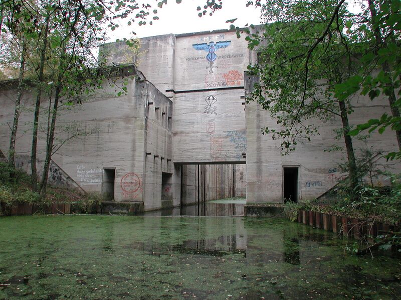 Plik:Kanał Mazurski 5.jpg