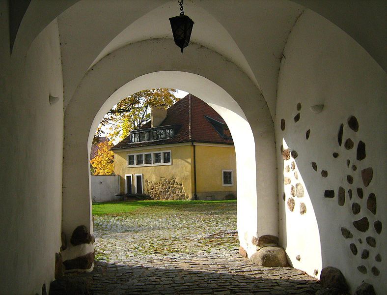 Plik:Zamek wegorzewo 5.jpg