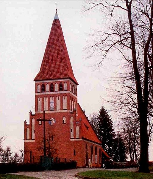 Plik:Kosciol pisanica 1.jpg